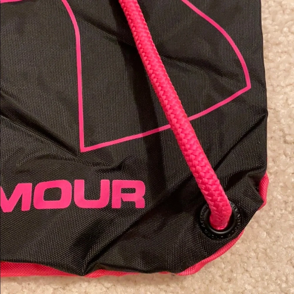 Under Armour drawstring bag